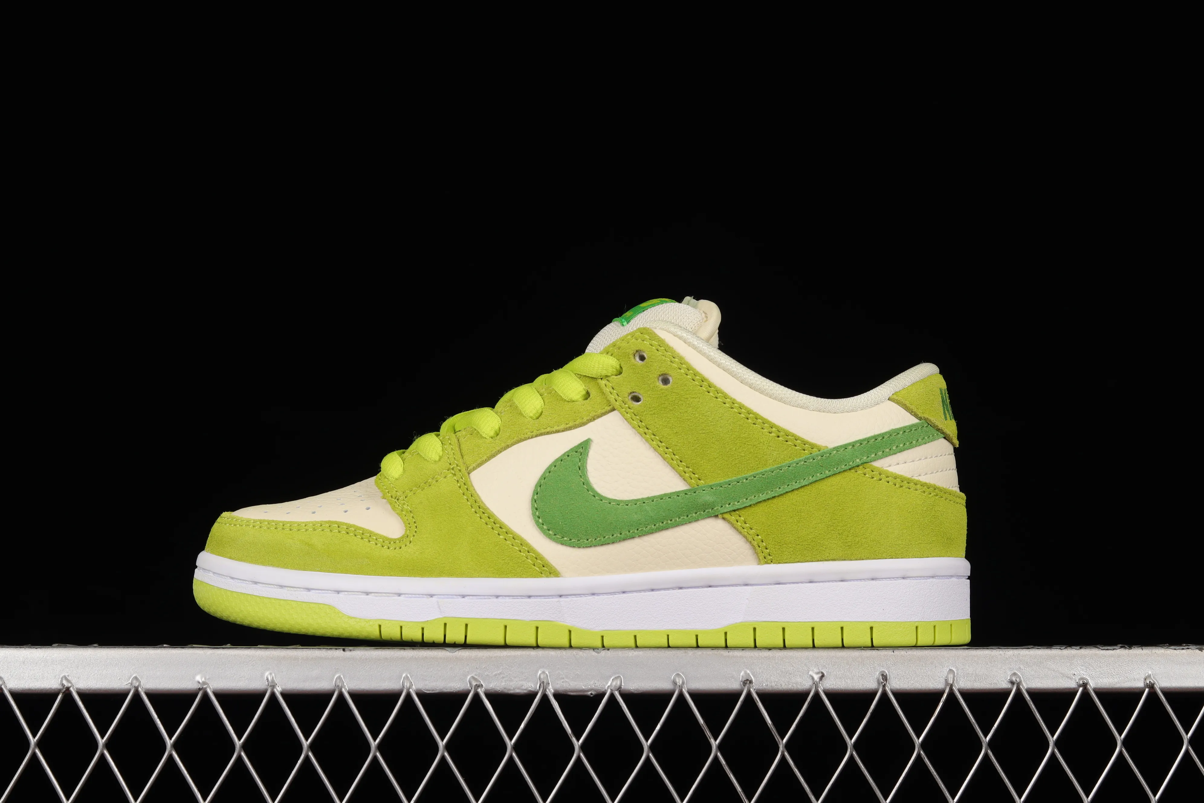 All categories Nk SB Dunk series Nk SB Dunk Low low-top sneakers Nk SB Dunk Low "Green Apple" Apple green SB low-top sports and leisure sneakers DM0807-300